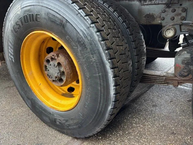 Horgos rakodó teherautó Volvo FL 12.380 6x2 A-RIDE (ORIGINAL DUTCH) HOOK-ARM CONTAINER SYSTEM (FULL STEEL SUSPENSION / REDUCTION AXLE / 10 TIRES / 8.000 KG. F: 7 kép.
