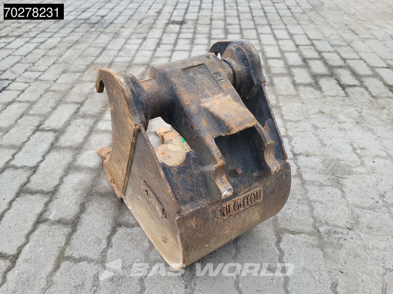 Minikotró Bobcat E26 EM: 19 kép.