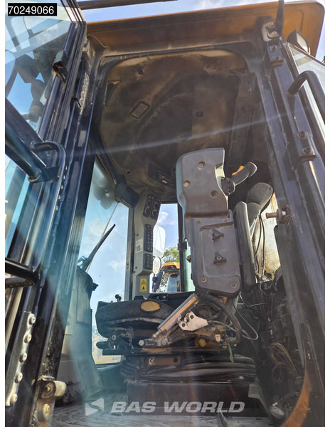 Cat 966 K FIRE DAMAGE - OPERABLE - Gumikerekes homlokrakodó: 3 kép. Cat 966 K FIRE DAMAGE - OPERABLE - Gumikerekes homlokrakodó: 3 kép.