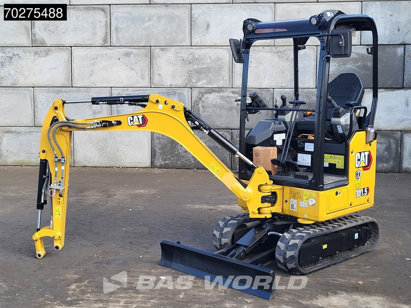 Caterpillar 301.5 FACTORY WARRANTY - Minikotró: 2 kép. Caterpillar 301.5 FACTORY WARRANTY - Minikotró: 2 kép.