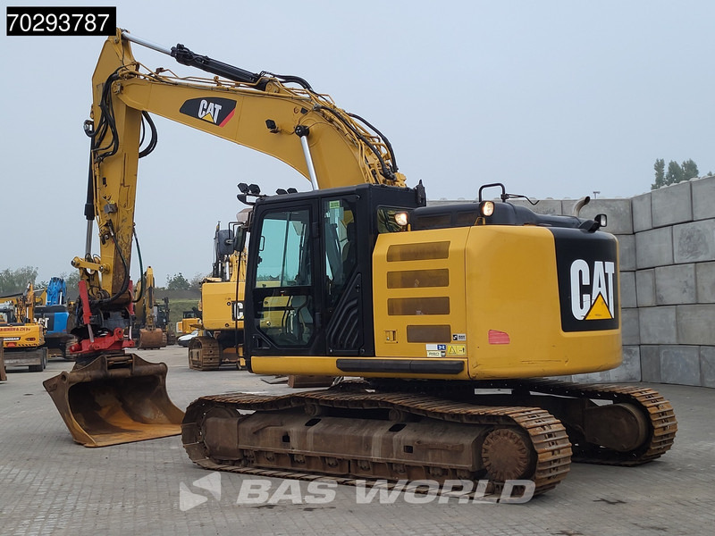 Caterpillar 320 E L RR - Lánctalpas kotró: 2 kép. Caterpillar 320 E L RR - Lánctalpas kotró: 2 kép.
