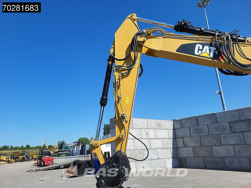Lánctalpas kotró Caterpillar 325 F L 3 BUCKETS: 10 kép.