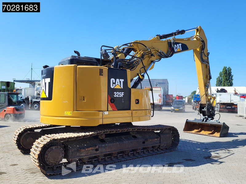 Lánctalpas kotró Caterpillar 325 F L 3 BUCKETS: 7 kép.