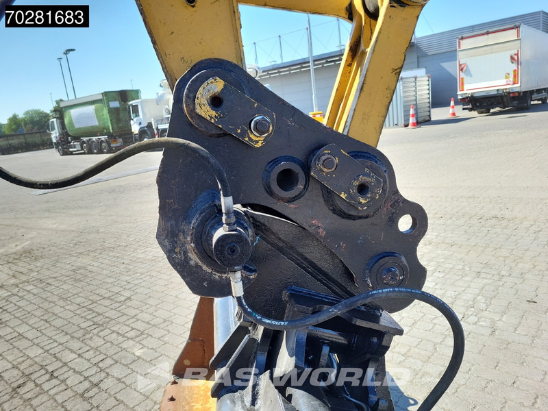 Lánctalpas kotró Caterpillar 325 F L 3 BUCKETS: 15 kép.