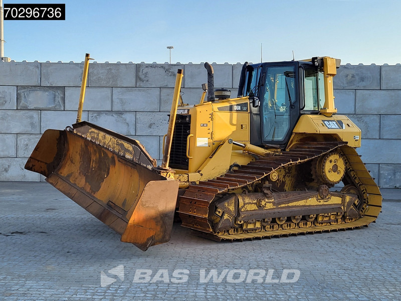 Caterpillar D6 N LGP - Buldózer: 2 kép. Caterpillar D6 N LGP - Buldózer: 2 kép.