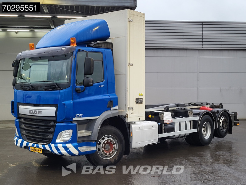 DAF CF 290 6X2 NL-Truck 21Ton VDL S-21-6200 Lift+Steering-Axle Automatic Euro 6 - Horgos rakodó teherautó: 5 kép. DAF CF 290 6X2 NL-Truck 21Ton VDL S-21-6200 Lift+Steering-Axle Automatic Euro 6 - Horgos rakodó teherautó: 5 kép.