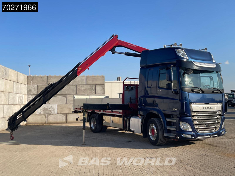 DAF CF 530 4X2 HMF 1820-RC Kran Crane Retarder Space cab Euro 6 - Platós teherautó, Darus autó: 5 kép. DAF CF 530 4X2 HMF 1820-RC Kran Crane Retarder Space cab Euro 6 - Platós teherautó, Darus autó: 5 kép.