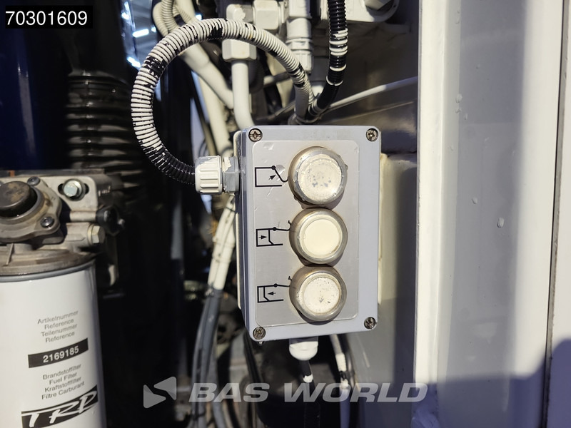 DAF CF75.250 6X2 Haller Zoeller X2C.21M. 02301 Steering axle Automatic Euro 5 - Szemetesautó: 5 kép. DAF CF75.250 6X2 Haller Zoeller X2C.21M. 02301 Steering axle Automatic Euro 5 - Szemetesautó: 5 kép.