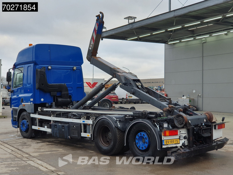 DAF CF85.360 6X2 VDL hooklift ADR Liftachse Euro 5 - Horgos rakodó teherautó: 2 kép. DAF CF85.360 6X2 VDL hooklift ADR Liftachse Euro 5 - Horgos rakodó teherautó: 2 kép.