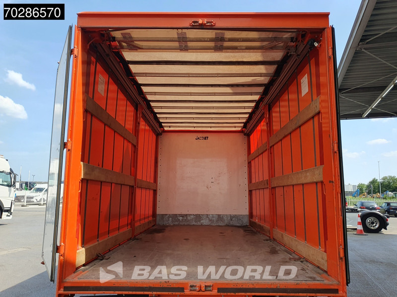 DAF LF 220 LF 4X2 10tons NL-Truck Curtainsides Manual Euro 6 - Ponyvás teherautó: 3 kép. DAF LF 220 LF 4X2 10tons NL-Truck Curtainsides Manual Euro 6 - Ponyvás teherautó: 3 kép.