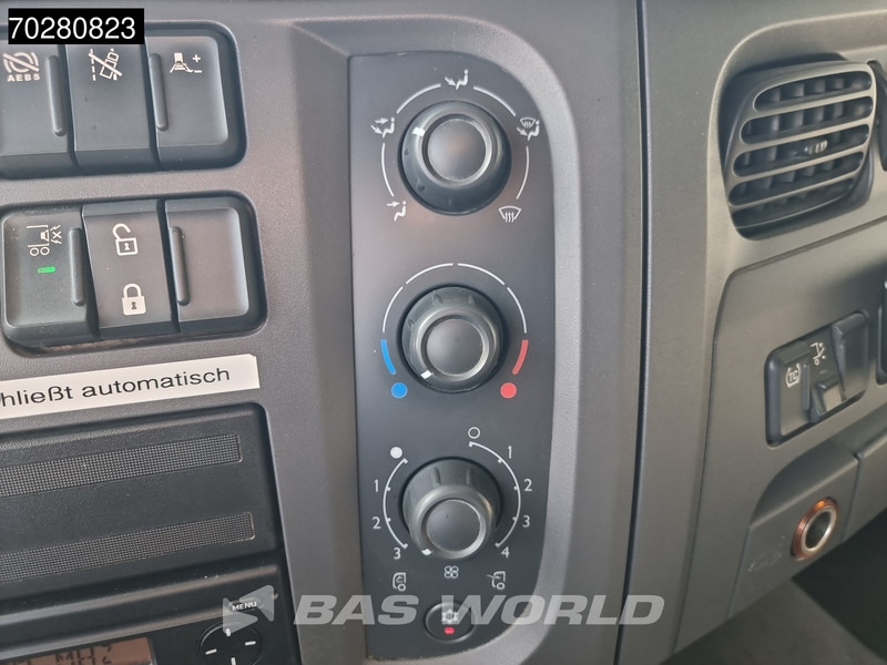 Hűtős teherautó DAF LF 250 4X2 Manual ACC Carrier Xarios 600 cooler Euro 6: 19 kép.