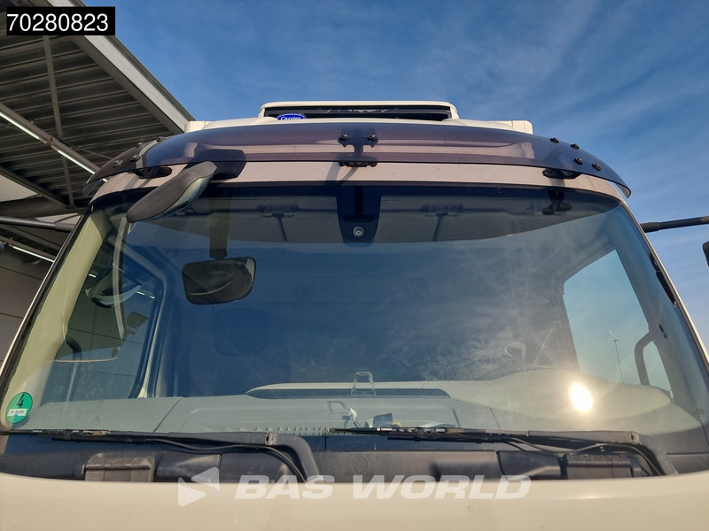 Hűtős teherautó DAF LF 250 4X2 Manual ACC Carrier Xarios 600 cooler Euro 6: 11 kép.