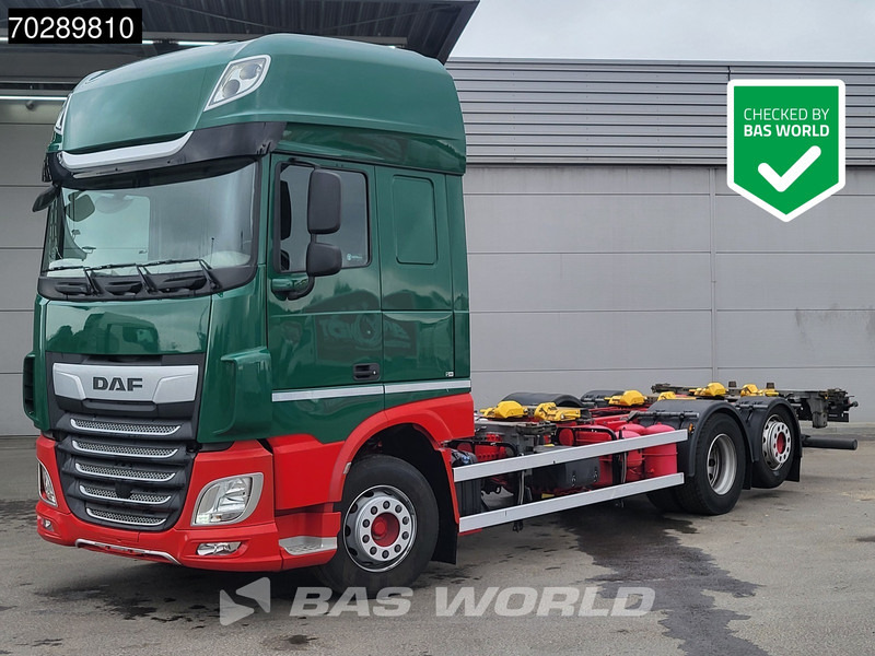 DAF XF 480 6X2 Retarder BDF Lift-Axle Automatic Navi ACC Euro 6 - Cserefelépítményes teherautó: 1 kép. DAF XF 480 6X2 Retarder BDF Lift-Axle Automatic Navi ACC Euro 6 - Cserefelépítményes teherautó: 1 kép.