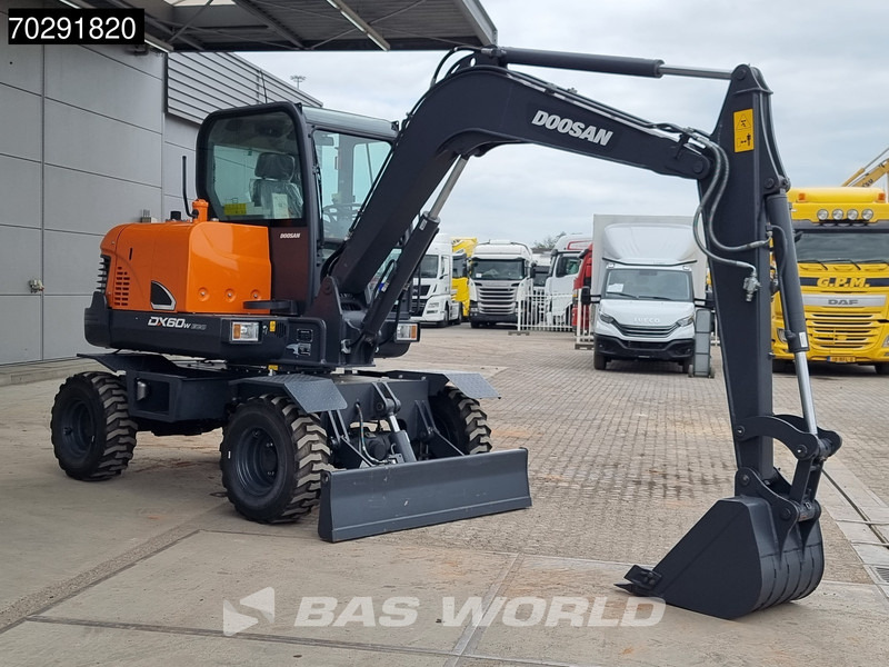 Doosan DX60W A/C - NEW UNUSED - Gumikerekes kotró: 5 kép. Doosan DX60W A/C - NEW UNUSED - Gumikerekes kotró: 5 kép.