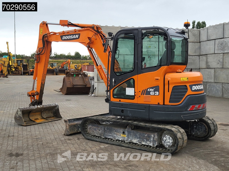 Doosan DX63-3 3 BUCKETS - A/C - Minikotró: 5 kép. Doosan DX63-3 3 BUCKETS - A/C - Minikotró: 5 kép.