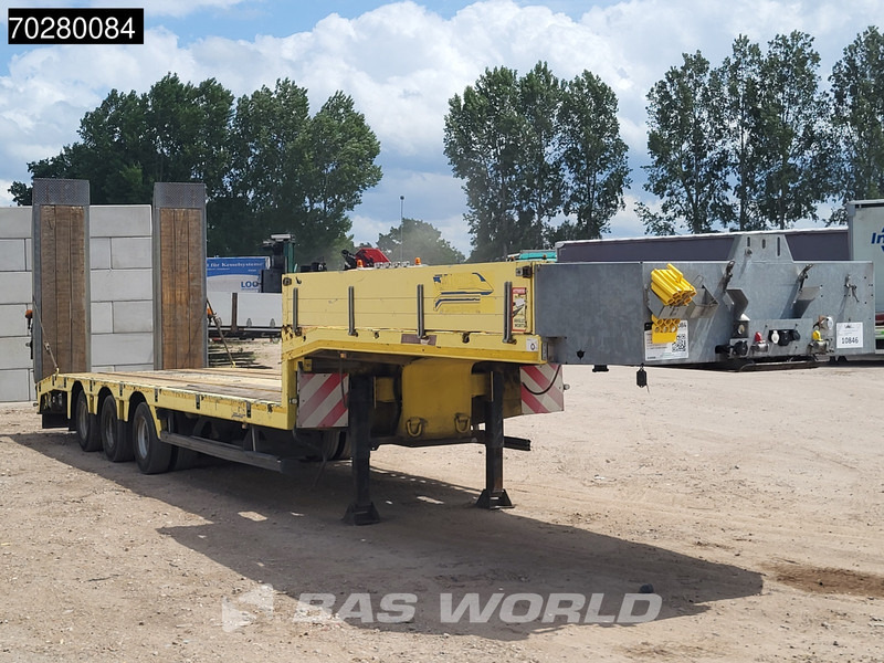 Faymonville F-S43-1A1Y RAMPS Liftachse SAF - Félpótkocsi mélybölcsős: 3 kép. Faymonville F-S43-1A1Y RAMPS Liftachse SAF - Félpótkocsi mélybölcsős: 3 kép.