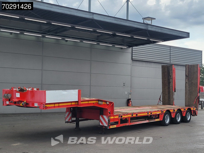 Faymonville STZ-3AU Extendable 3xLenkachse RAMPS - Félpótkocsi mélybölcsős: 3 kép. Faymonville STZ-3AU Extendable 3xLenkachse RAMPS - Félpótkocsi mélybölcsős: 3 kép.