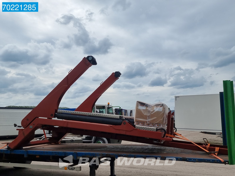 HYVA NG 2018 VAXL 6X2 18 tons HYVA SKIPLOADER ABSETZKIPPER 6x2 - Konténerszállító: 5 kép. HYVA NG 2018 VAXL 6X2 18 tons HYVA SKIPLOADER ABSETZKIPPER 6x2 - Konténerszállító: 5 kép.