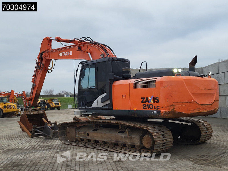 Hitachi ZX210 LC-5B ZX210LC-5B 2 Buckets + Forks - Lánctalpas kotró: 2 kép. Hitachi ZX210 LC-5B ZX210LC-5B 2 Buckets + Forks - Lánctalpas kotró: 2 kép.