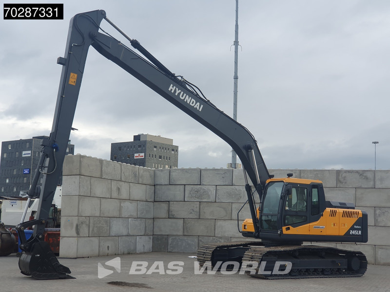 Hyundai R245 LR LRE - LONG REACH - Lánctalpas kotró: 2 kép. Hyundai R245 LR LRE - LONG REACH - Lánctalpas kotró: 2 kép.