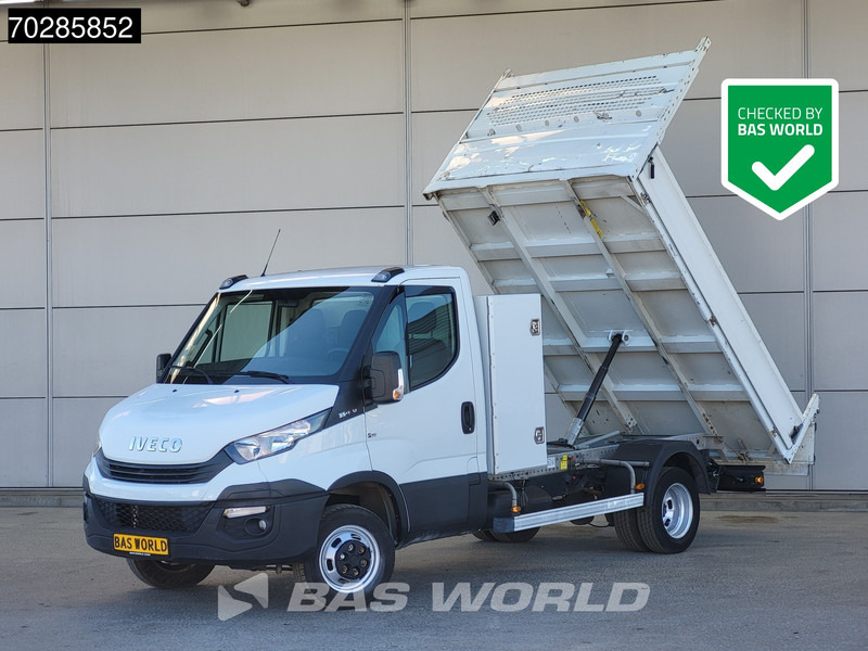 Iveco Daily 35C14 Open Laadbak met Kist Dubbellucht 3,5t Trekhaak Airco Cruise Euro6 Pritsche Pickup Open Box A/C Towbar Cruise control - Platós kisteherautó: 1 kép. Iveco Daily 35C14 Open Laadbak met Kist Dubbellucht 3,5t Trekhaak Airco Cruise Euro6 Pritsche Pickup Open Box A/C Towbar Cruise control - Platós kisteherautó: 1 kép.