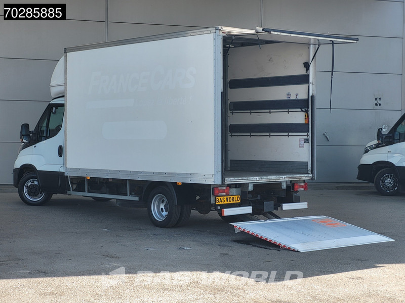 Iveco Daily 35C16 3.0L Laadklep Zijdeur Bakwagen Airco Cruise Euro6 Meubelbak Koffer 20m3 A/C Cruise control - Dobozos kisteherautó: 2 kép. Iveco Daily 35C16 3.0L Laadklep Zijdeur Bakwagen Airco Cruise Euro6 Meubelbak Koffer 20m3 A/C Cruise control - Dobozos kisteherautó: 2 kép.