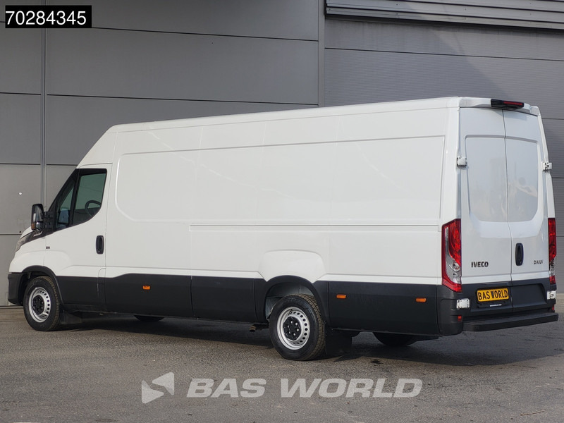Iveco Daily 35S16 Automaat L3H2 Camera Airco Parkeersensoren Euro6 L4H2 16m3 A/C - Furgon: 2 kép. Iveco Daily 35S16 Automaat L3H2 Camera Airco Parkeersensoren Euro6 L4H2 16m3 A/C - Furgon: 2 kép.