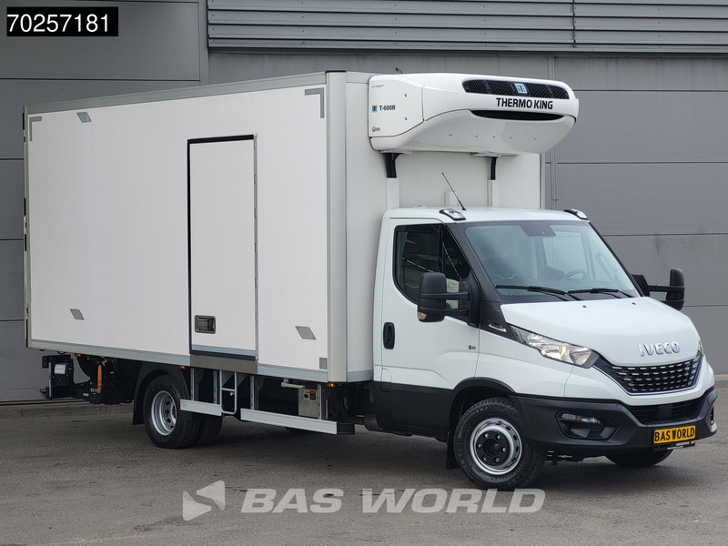 Iveco Daily 72C21 3.0L Koelwagen Laadklep Thermo King T-600R 380V Luchtvering Koelwagen Airco Cruise Camera Koeler Koel Kühlwagen 28m3 A/C C - Hűtős kisteherautó: 5 kép. Iveco Daily 72C21 3.0L Koelwagen Laadklep Thermo King T-600R 380V Luchtvering Koelwagen Airco Cruise Camera Koeler Koel Kühlwagen 28m3 A/C C - Hűtős kisteherautó: 5 kép.