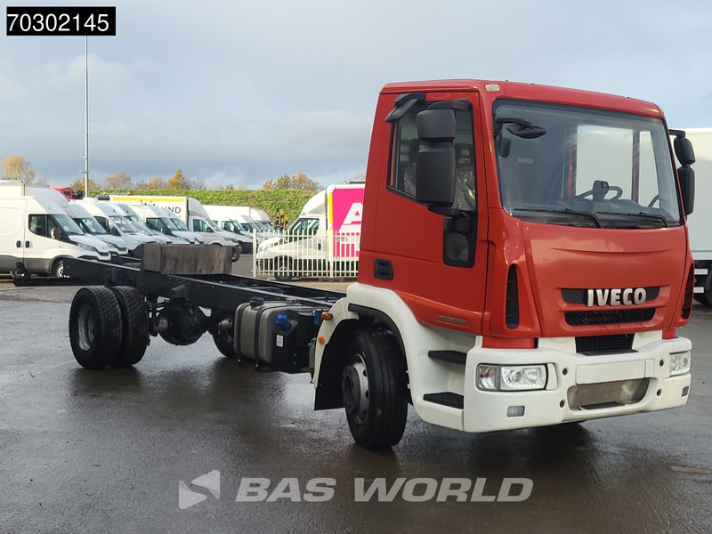 Iveco Eurocargo 160E320 4X2 NEW! 16T chassis 2016 production Euro 6 - Alvaz teherautó: 3 kép. Iveco Eurocargo 160E320 4X2 NEW! 16T chassis 2016 production Euro 6 - Alvaz teherautó: 3 kép.