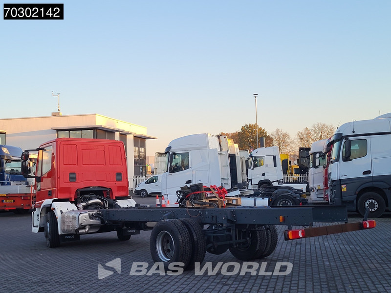 Iveco Eurocargo 160E320 4X2 NEW! 16T chassis 2016 production Euro 6 - Alvaz teherautó: 2 kép. Iveco Eurocargo 160E320 4X2 NEW! 16T chassis 2016 production Euro 6 - Alvaz teherautó: 2 kép.
