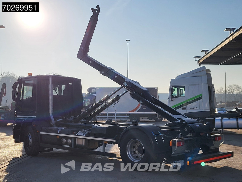 Iveco Eurocargo 180E320 4X2 NEW! 14tons Hiab Multilift ULT14S51 ACC Euro 6 - Horgos rakodó teherautó: 2 kép. Iveco Eurocargo 180E320 4X2 NEW! 14tons Hiab Multilift ULT14S51 ACC Euro 6 - Horgos rakodó teherautó: 2 kép.