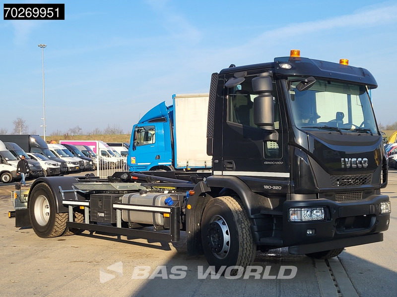 Iveco Eurocargo 180E320 4X2 NEW! 14tons Hiab Multilift ULT14S51 ACC Euro 6 - Horgos rakodó teherautó: 5 kép. Iveco Eurocargo 180E320 4X2 NEW! 14tons Hiab Multilift ULT14S51 ACC Euro 6 - Horgos rakodó teherautó: 5 kép.