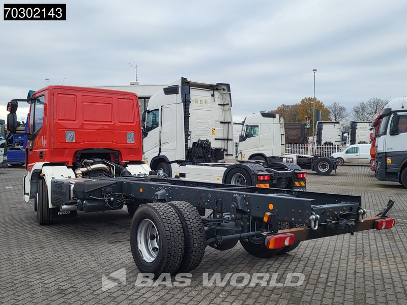 Iveco Eurocargo 180E320 4X2 NEW! 18T chassis 2017 production Euro 6 - Alvaz teherautó: 2 kép. Iveco Eurocargo 180E320 4X2 NEW! 18T chassis 2017 production Euro 6 - Alvaz teherautó: 2 kép.