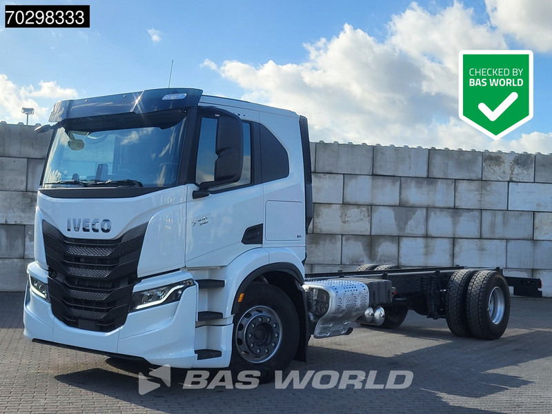Iveco S-Way 340 4X2 NEW! Chassis Automatic Navi LED Euro 6 - Alvaz teherautó: 1 kép. Iveco S-Way 340 4X2 NEW! Chassis Automatic Navi LED Euro 6 - Alvaz teherautó: 1 kép.