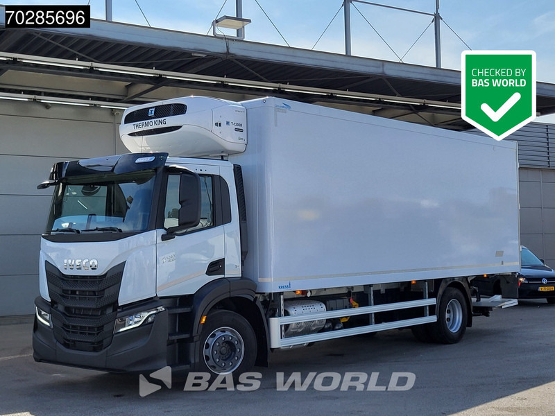 Iveco S-Way 400 4X2 NEW! 19t Thermo King T-1200 ATP Automatic 2000kg Ladebordwand Euro 6 - Hűtős teherautó: 1 kép. Iveco S-Way 400 4X2 NEW! 19t Thermo King T-1200 ATP Automatic 2000kg Ladebordwand Euro 6 - Hűtős teherautó: 1 kép.
