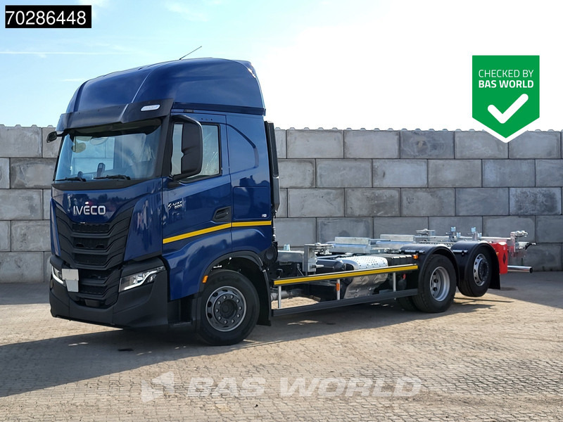 Iveco S-Way 500 6X2 NEW! BDF Lift+steering Axle Automatic Standklima Navi ACC Euro 6 - Cserefelépítményes teherautó: 1 kép. Iveco S-Way 500 6X2 NEW! BDF Lift+steering Axle Automatic Standklima Navi ACC Euro 6 - Cserefelépítményes teherautó: 1 kép.