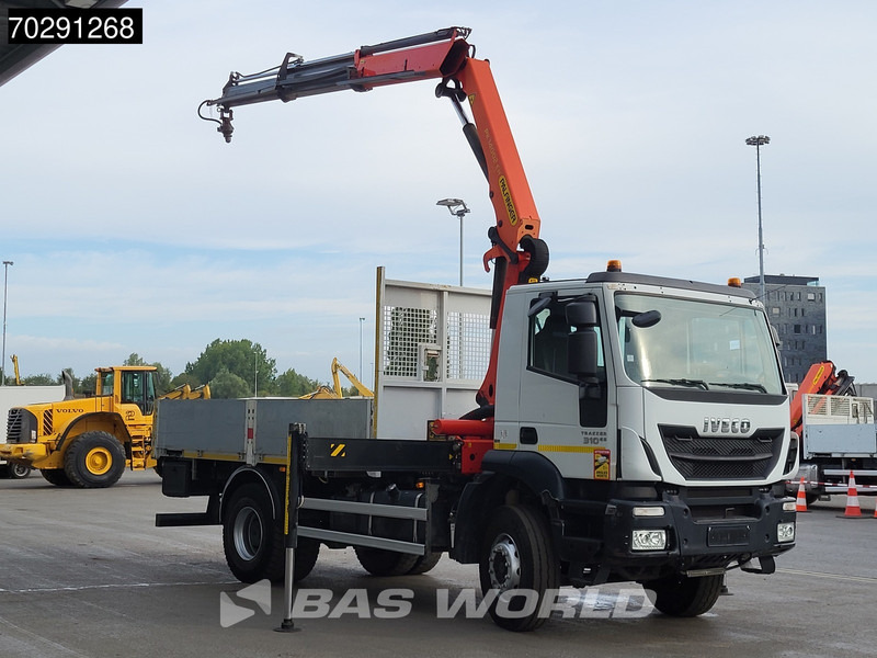 Iveco Trakker 310 4X2 Palfinger PK14002 EH Crane Kran Rotator Steelsuspension Big-Axle Manual Euro 6 - Platós teherautó, Darus autó: 3 kép. Iveco Trakker 310 4X2 Palfinger PK14002 EH Crane Kran Rotator Steelsuspension Big-Axle Manual Euro 6 - Platós teherautó, Darus autó: 3 kép.