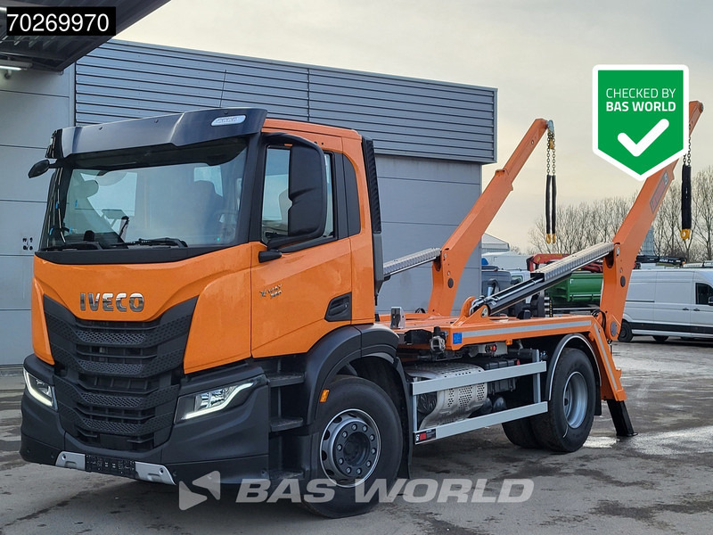 Iveco X-Way 360 4X2 NEW! HIAB 12tons skiploader Automatic Euro 6 - Konténerszállító: 1 kép. Iveco X-Way 360 4X2 NEW! HIAB 12tons skiploader Automatic Euro 6 - Konténerszállító: 1 kép.