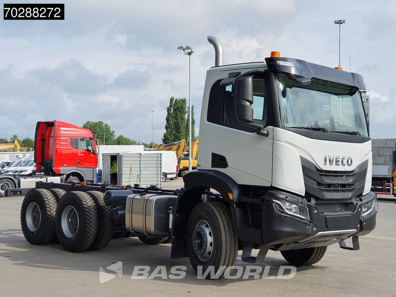 Iveco X-Way 460 6X4 New! Retarder steelsuspension Big-Axle Automatic Navi Euro 6 - Alvaz teherautó: 3 kép. Iveco X-Way 460 6X4 New! Retarder steelsuspension Big-Axle Automatic Navi Euro 6 - Alvaz teherautó: 3 kép.
