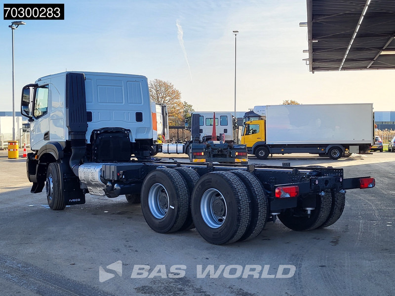 Iveco X-Way 500 X-Way 6X4 NEW 6x4 chassis Sleepercab Rear Air suspension Automatic Euro 6 - Alvaz teherautó: 2 kép. Iveco X-Way 500 X-Way 6X4 NEW 6x4 chassis Sleepercab Rear Air suspension Automatic Euro 6 - Alvaz teherautó: 2 kép.