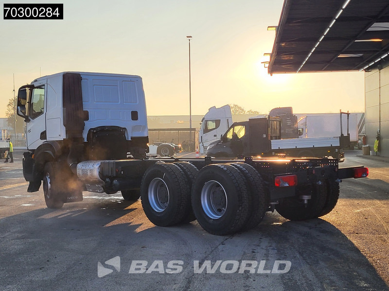 Iveco X-Way 500 X-Way 6X4 NEW 6x4 chassis Sleepercab Rear Air suspension Automatic Euro 6 - Alvaz teherautó: 2 kép. Iveco X-Way 500 X-Way 6X4 NEW 6x4 chassis Sleepercab Rear Air suspension Automatic Euro 6 - Alvaz teherautó: 2 kép.