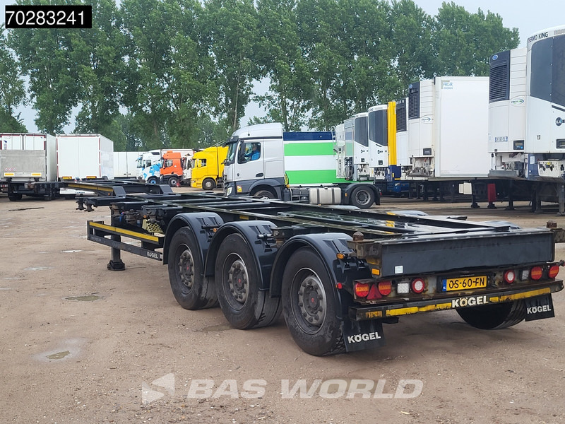 Kögel S24-2 TUV 03/26 2x20ft 1x30ft 1x40ft SAF - Félpótkocsi cserefelépítményes: 2 kép. Kögel S24-2 TUV 03/26 2x20ft 1x30ft 1x40ft SAF - Félpótkocsi cserefelépítményes: 2 kép.