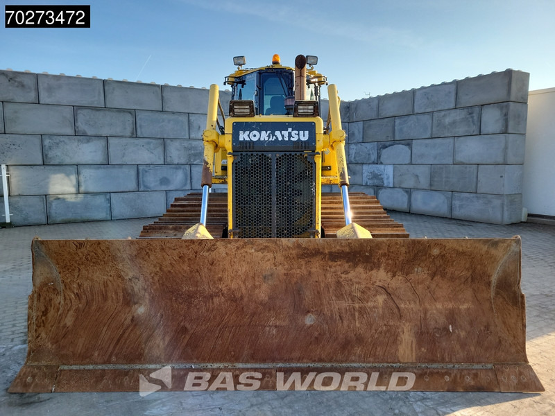 Komatsu D65 PX -18 - Buldózer: 5 kép. Komatsu D65 PX -18 - Buldózer: 5 kép.