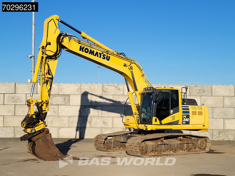 Komatsu PC240 LC-10 - Lánctalpas kotró: 2 kép. Komatsu PC240 LC-10 - Lánctalpas kotró: 2 kép.