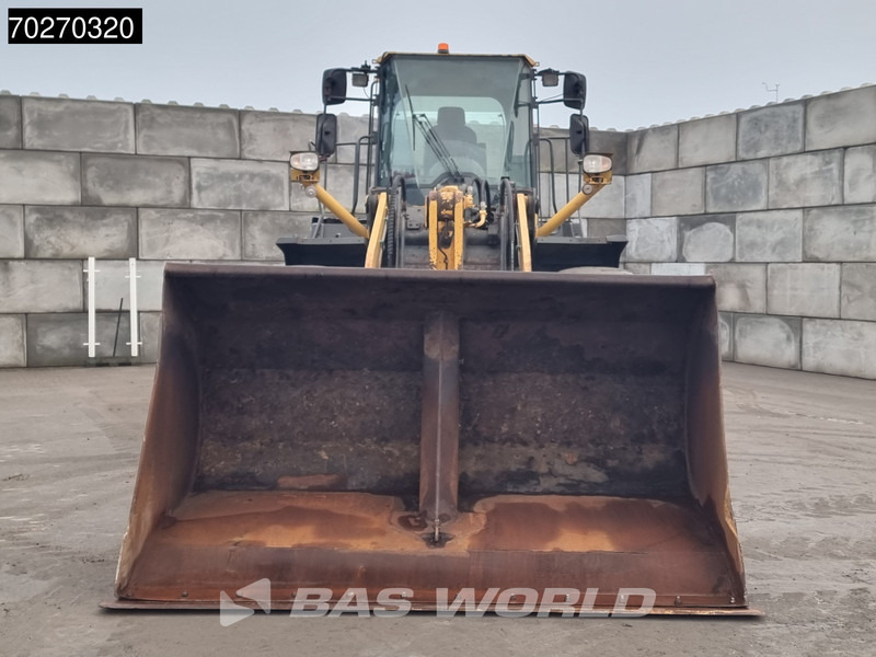 Komatsu WA380-6 - Gumikerekes homlokrakodó: 5 kép. Komatsu WA380-6 - Gumikerekes homlokrakodó: 5 kép.