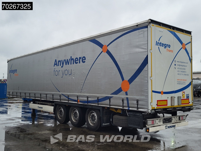 Krone SD 3 axles - Ponyvás félpótkocsi: 2 kép. Krone SD 3 axles - Ponyvás félpótkocsi: 2 kép.