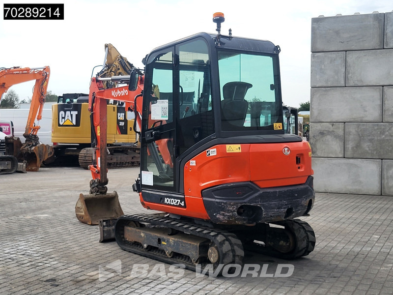 Kubota KX027-4 - Minikotró: 5 kép. Kubota KX027-4 - Minikotró: 5 kép.