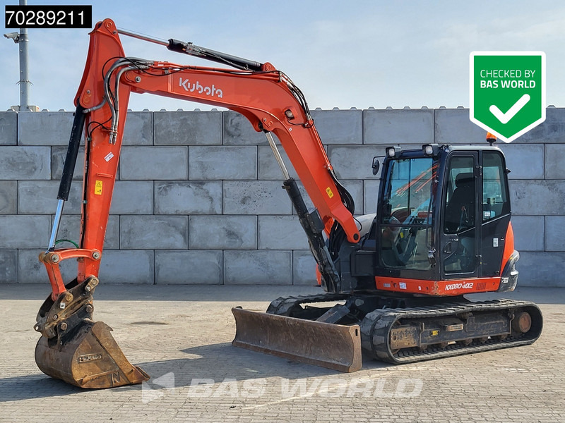 Kubota KX080-4 - Minikotró: 1 kép. Kubota KX080-4 - Minikotró: 1 kép.