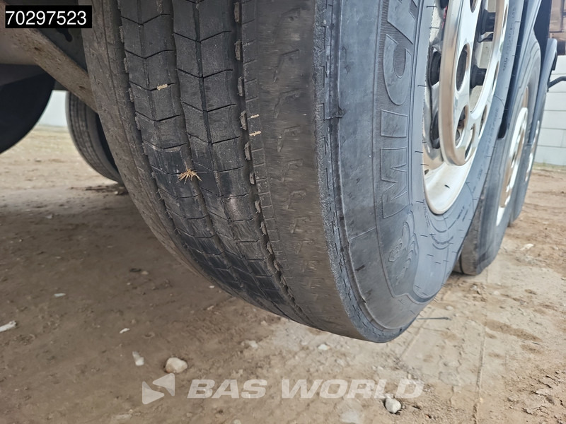 Félpótkocsi billenőplatós Langendorf SKA 24/30 Liftachse 26m3 ALU: 12 kép.