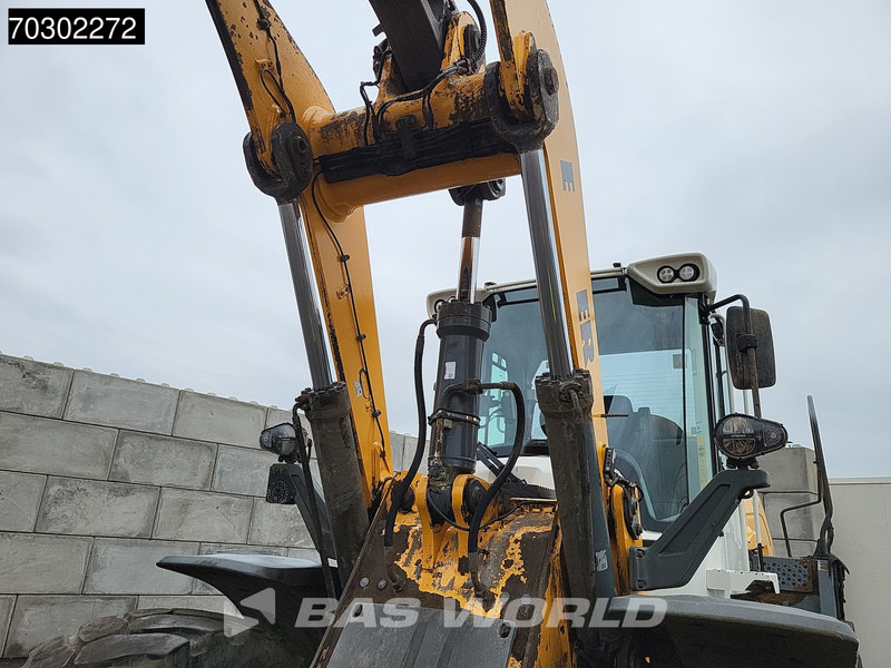 Liebherr L556 lízing Liebherr L556: 11 kép. Liebherr L556 lízing Liebherr L556: 11 kép.